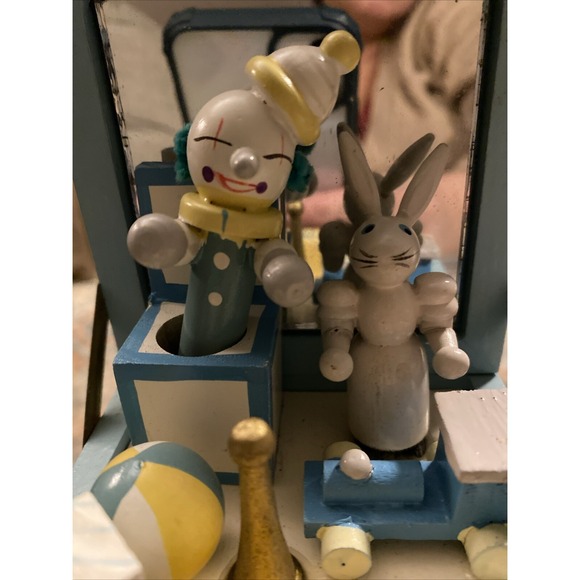 Vintage Collectable Hand Painted Wood Music Box Clown Bunny "It's A Small World" - Picture 4 of 10